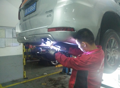 長城哈弗H9安裝臺灣龍卷風渦流動力節(jié)油升級系統(tǒng)收工!真正讓您實現(xiàn),2.0的車擁有2.4的動力卻只用1.8的油耗! - 天澤汽車服務連鎖 - 美容裝飾服務 - 風行天下